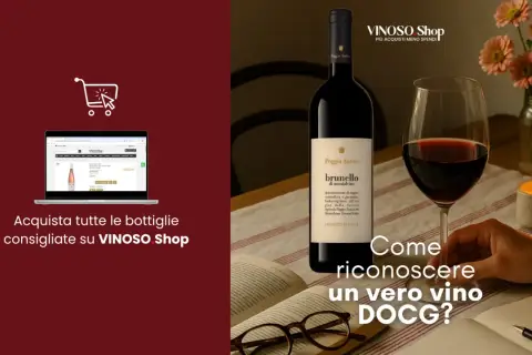Bottiglia di vino Brunello di Montalcino, con la sua origine DOCG ben visibile. Un calice di vino rosso e un libro aperto invitano a scoprire la qualità.