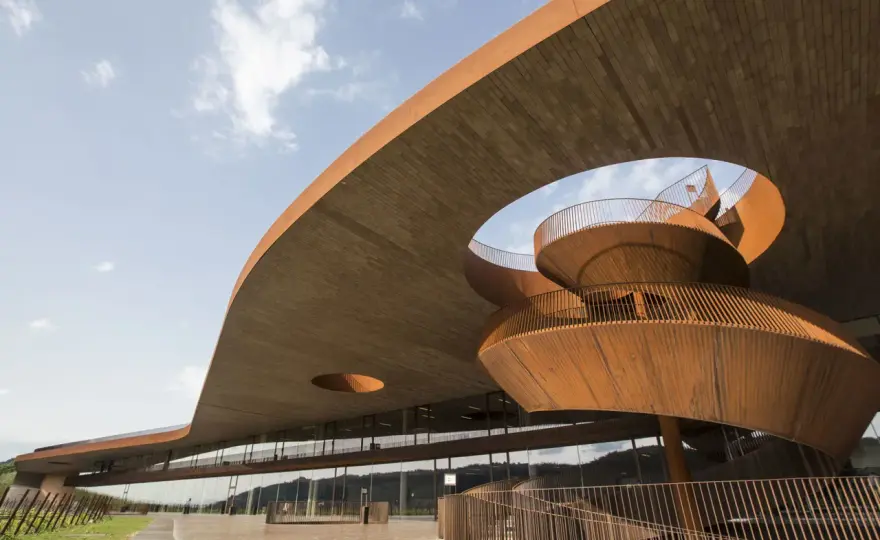 Cantine Toscana - Le più belle per architettura e degustazioni