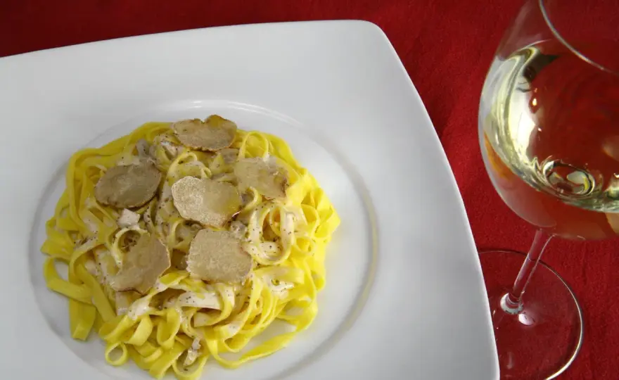 Vino e tartufo bianco - L'abbinamento perfetto esiste?