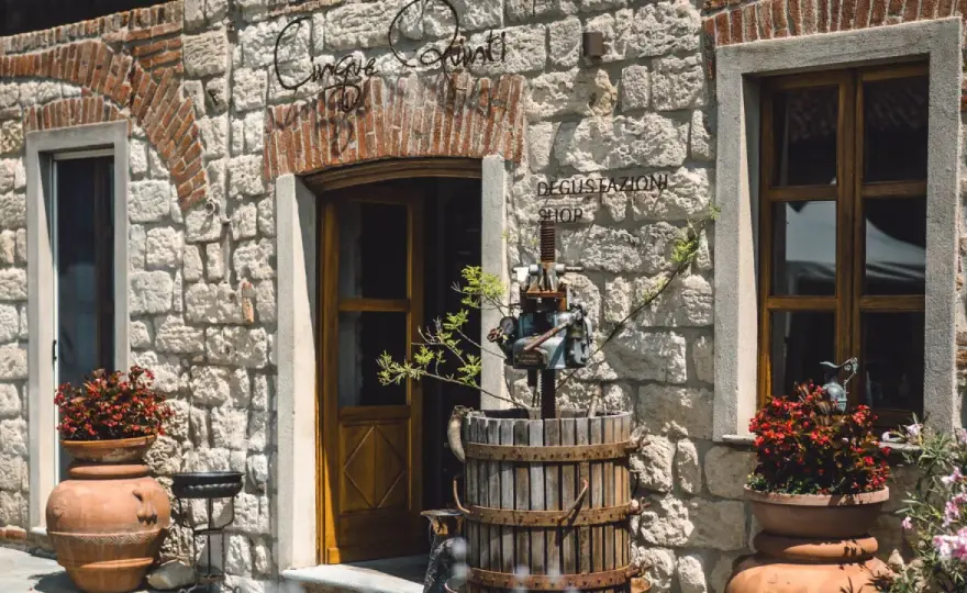 Cinque Quinti Monferrato - Visita, vini e infernot: la guida completa